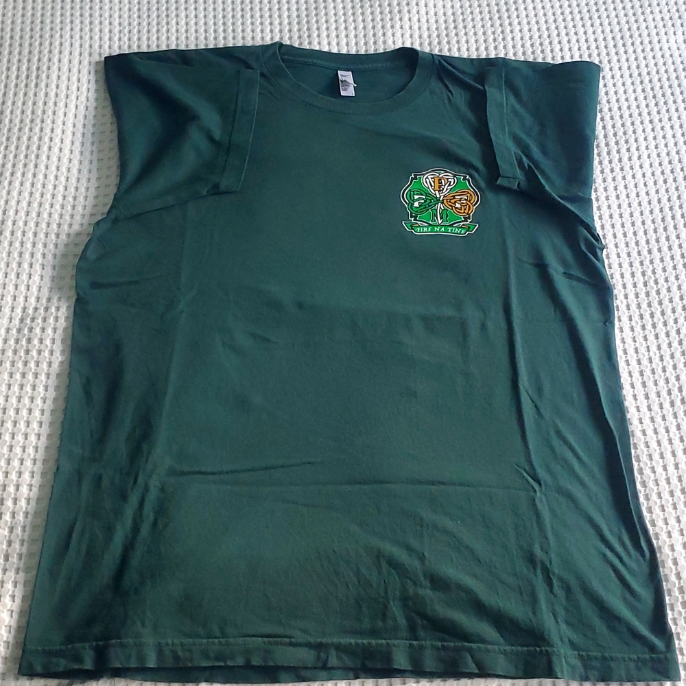 Irish Firefighter tee shirt, Size L in Hunter Green